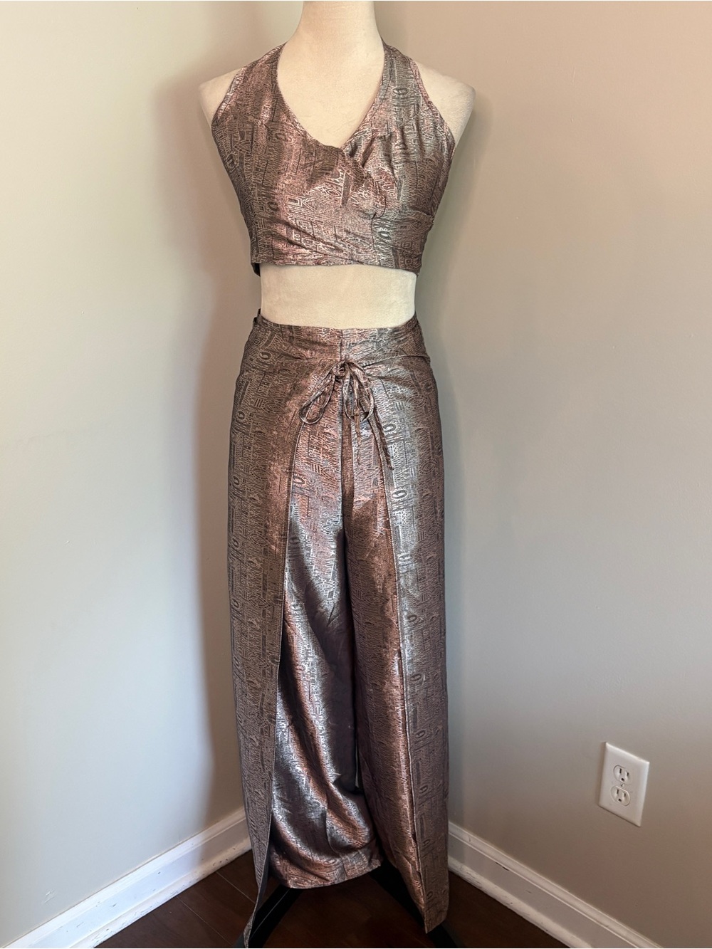 VTG Thai Silk New Apple Metallic Halter Crop Top Wrap Pants Outfit Boho Chic OS